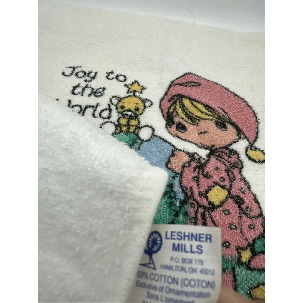 Christmas Precious Moments Leshner Mills “Joy to the World”Bath Towel Wash Cloth